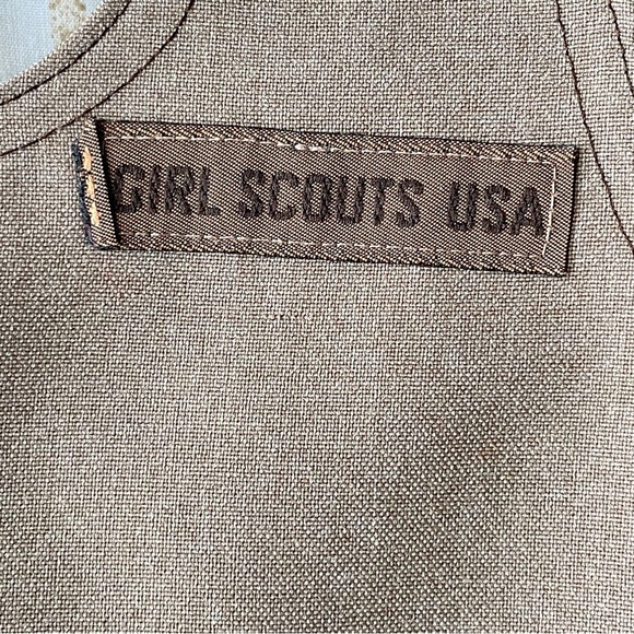 Girls Scouts Brownie 2 Piece Jumper Uniform and Blouse Size 7 VINTAGE - Picture 2 of 7